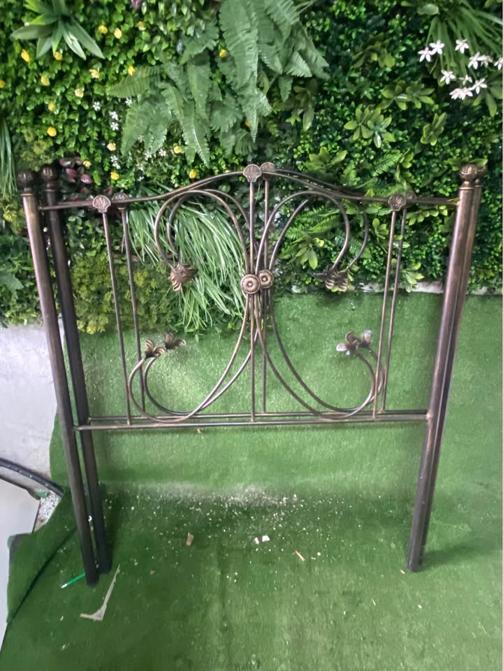 Cabecero de Hierro Forjado | Estilo Rústico/Industrial | 110x125 cm c/u